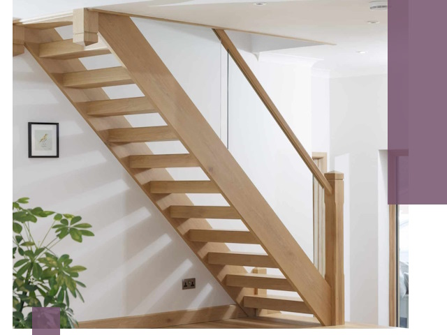 Изготовление деревянных лестниц под ключ в Брянске для дома