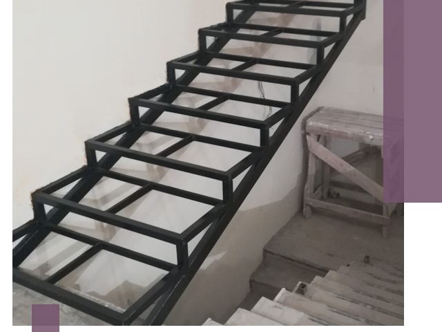 Демонтаж лестниц на металлокаркасе в Брянске: быстрый вывоз и разбор