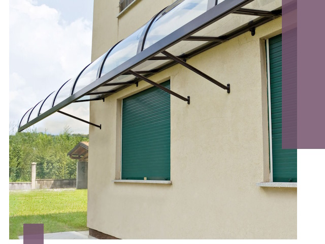 Козырьки над окнами в Брянске — изготовление и монтаж по выгоде