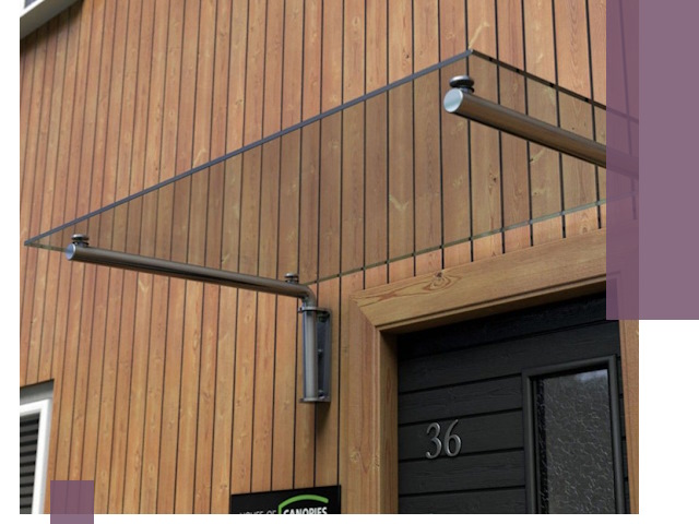 Стеклянные козырьки на входы и фасады в Брянске