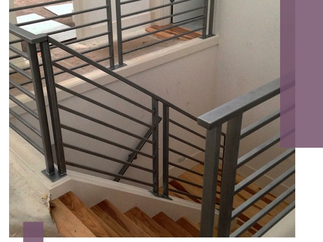 Изготовление поручней из металла и дерева в Брянске